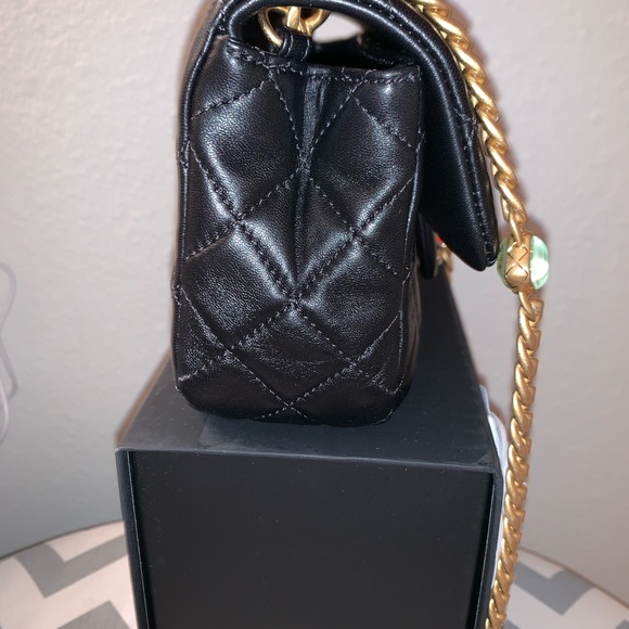 (SOLD)AUTHENTIC CHANEL MINI - Picture 4 of 8